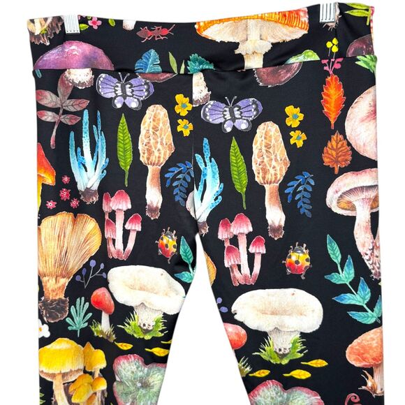 Society 6 Black with large print colorful mushroom Leggings Size XL - Picture 7 of 14